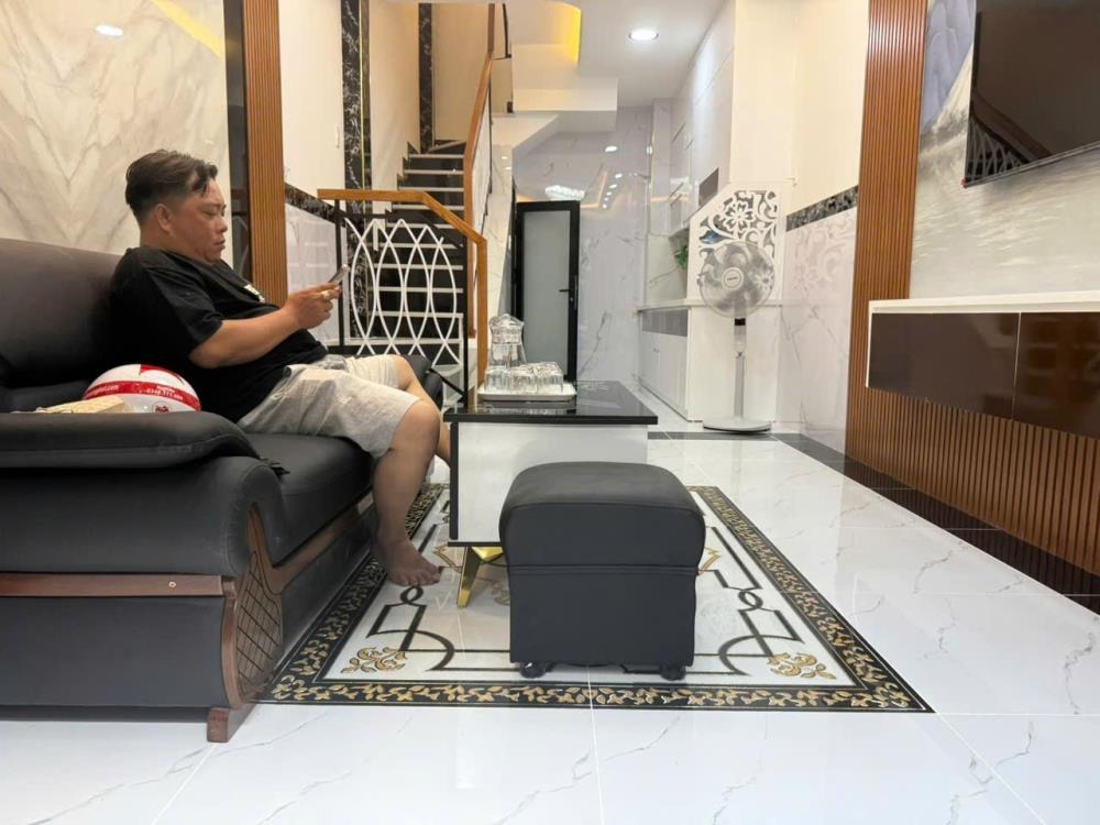 Bán Nhà Phố Phú Nhuận 3 Tầng, Thích Quảng Đức - 6.5 Tỷ