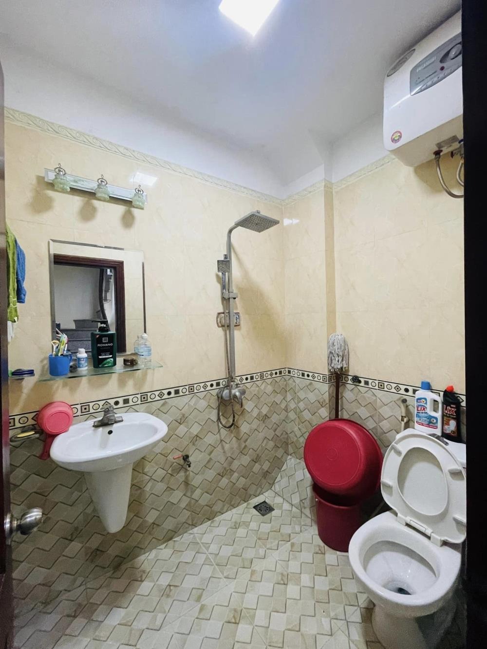 Bán nhà Định Công Thượng - 42m2 x 4 Tầng - Giá 5.5 Tỷ - Ngõ Ô Tô