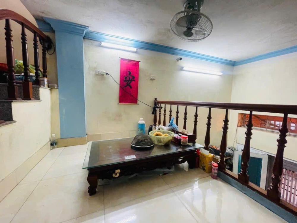 Bán nhà 3PN, 4WC, 25m2 Trương Định, Tân Mai - Giá 4.2 tỷ