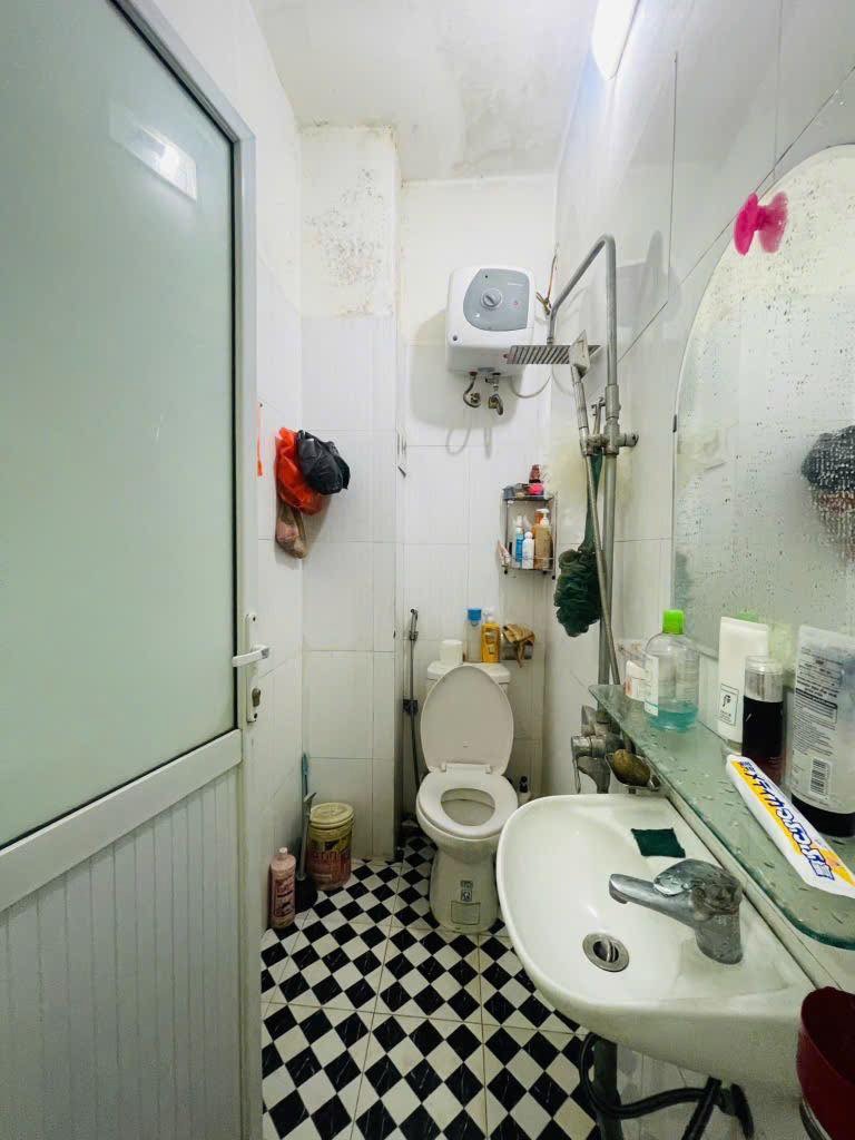 Bán nhà 3PN, 4WC, 25m2 Trương Định, Tân Mai - Giá 4.2 tỷ