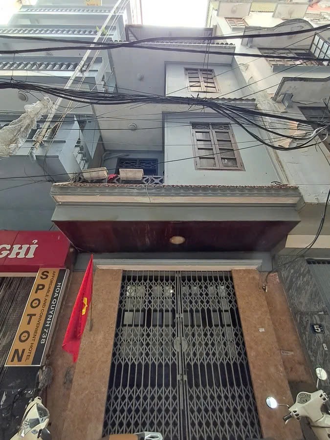 Bán nhà phố Thái Hà 61m2, 4 tầng, Ô tô đỗ cửa, 15.5 tỷ - Quận Đống Đa