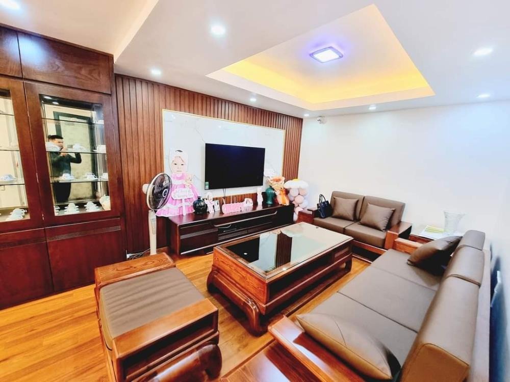 Bán Nhà Kim Giang 50m2, 5 Tầng, Giá 6.85 Tỷ - Vị Trí Đẹp, Nội Thất Full