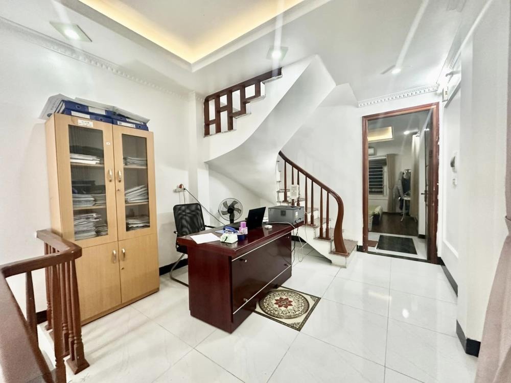 Nhà Góc 5 Tầng Đại Mỗ - 40m2 - Mặt Phố Oto Đỗ Cửa - 5 Tỷ 650 Triệu