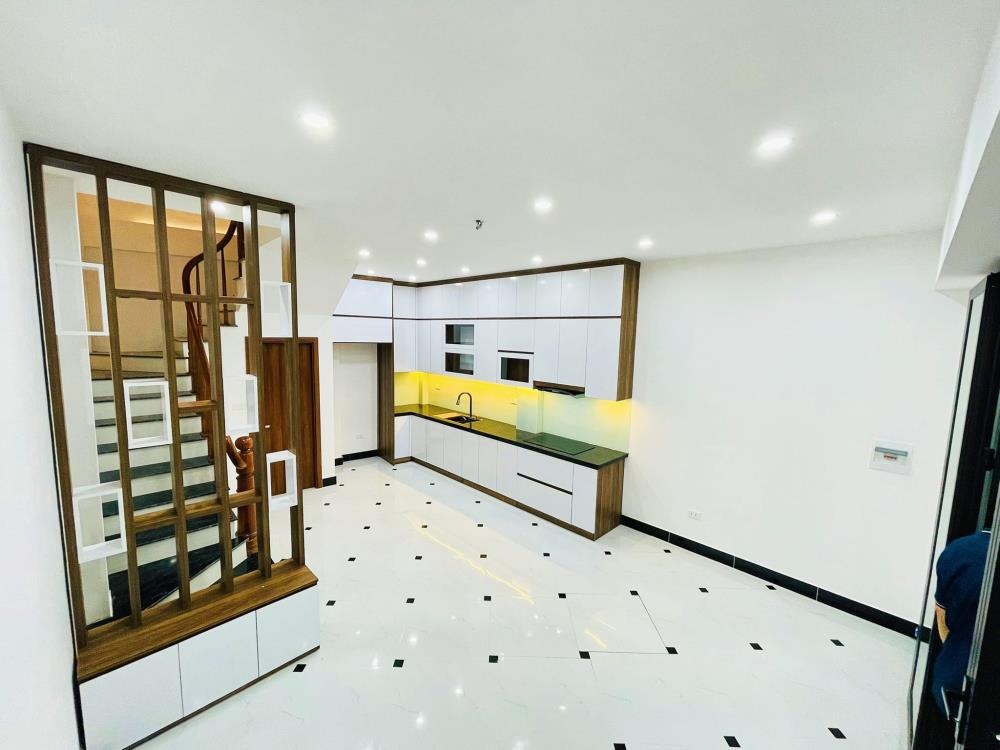 Bán nhà Đại Từ 45m2, 4 tầng, MT 4m, Giá 6.15 tỷ - Vị trí đẹp, tiện ích đầy đủ