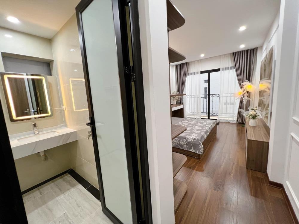 Bán nhà Hoàng Liệt 47m2 x 5 tầng, giá 5.2 tỷ - Vị trí đẹp, ô tô vào cửa