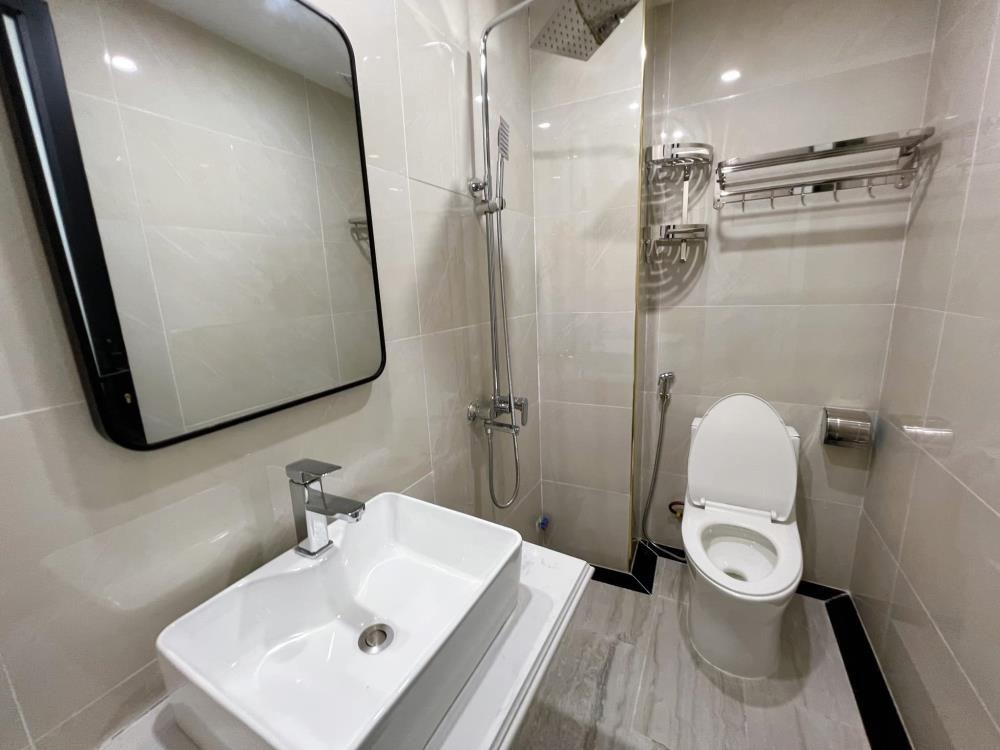 Bán nhà Hoàng Liệt 47m2 x 5 tầng, giá 5.2 tỷ - Vị trí đẹp, ô tô vào cửa