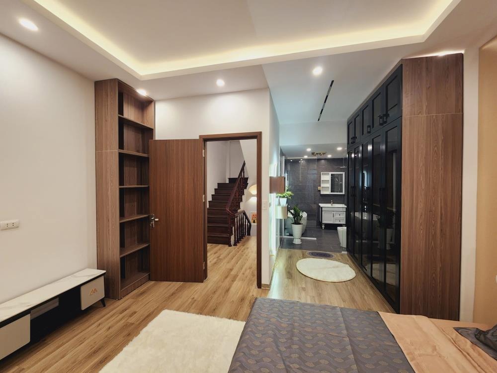 Bán Nhà Kim Giang 4 Tầng, 46m2, Giá 5.7 Tỷ - Gần Ô Tô, Thông Thoáng