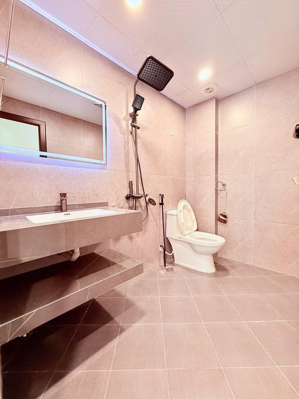 Nhà Đẹp Xây Mới Phố Khương Đình - 30m2, 6 Tầng, 4 Phòng Ngủ - 7.2 Tỷ