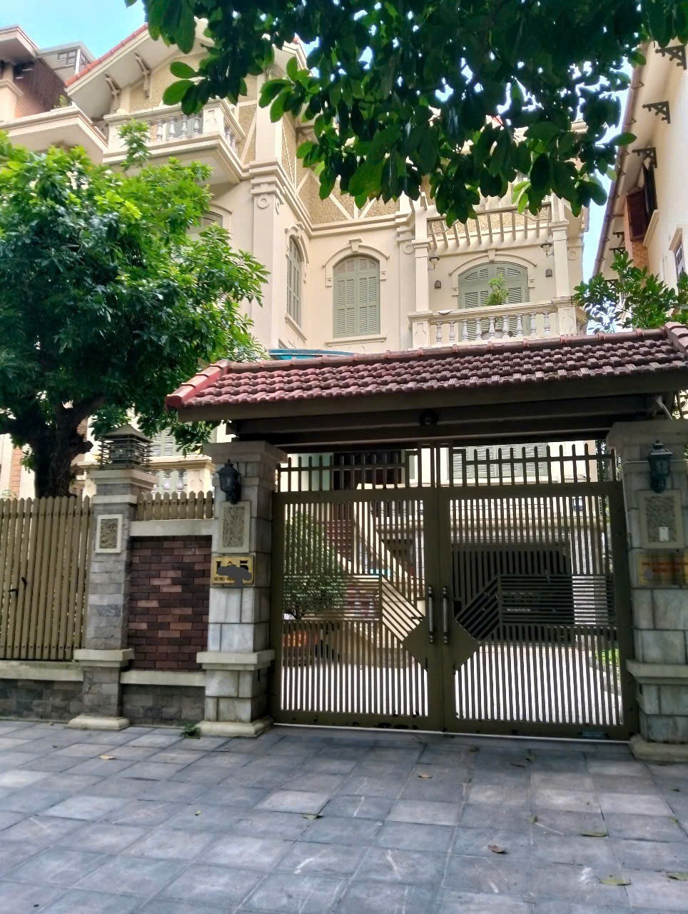 Bán Biệt Thự Đẳng Cấp Linh Đàm 275m2 - 85 Tỷ