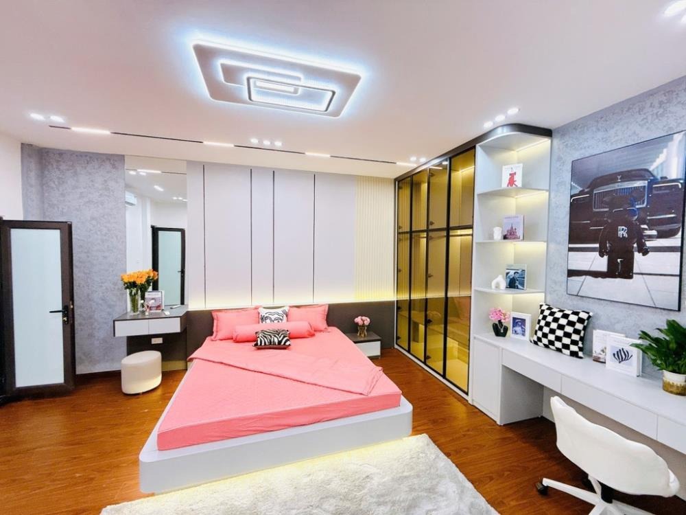 Bán nhà Lò Đúc - Ô tô đỗ cửa - Full nội thất - Vị trí đẹp, tiềm năng kinh doanh