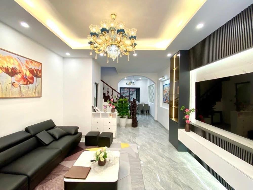 🏠 Bán nhà Đội Cấn, Ba Đình - 45m2, Mặt tiền, Ô tô vào nhà