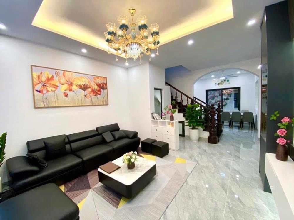 🏠 Bán nhà Đội Cấn, Ba Đình - 45m2, Mặt tiền, Ô tô vào nhà