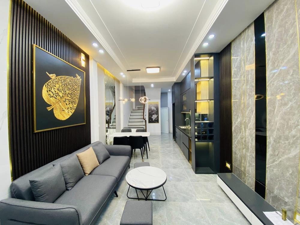 Bán nhà Nguyễn Hữu Thọ 45m2, 5 tầng, Giá Rẻ 5.15 Tỷ - Vị Trí Đắc Địa