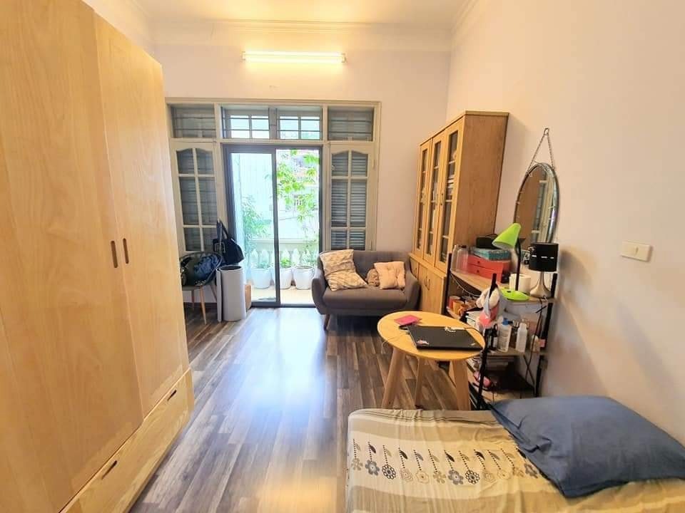Bán nhà Hoàng Liệt 45m2, 5 tầng, 5.85 tỷ - Vị trí đẹp, gần hồ, ô tô gần nhà