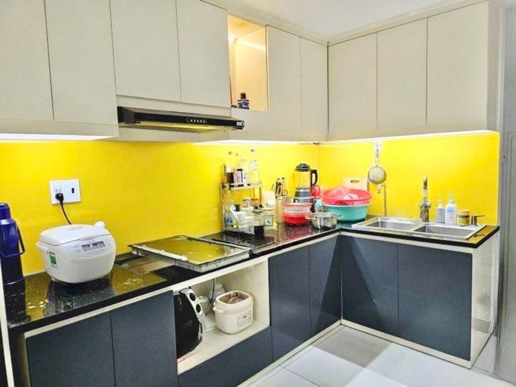 Nhà Mặt Tiền 4 Tầng Tân Bình - 4.4x11m, Giá 10.x Tỷ Thương Lượng