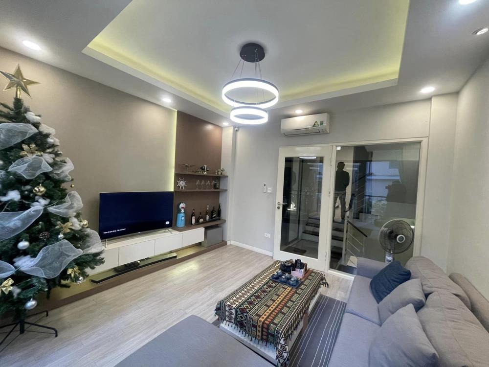 Bán Nhà Cầu Dậu Kim Giang 42m2, 4 Tầng, Giá 5.88 Tỷ - Vị Trí Đắc Địa