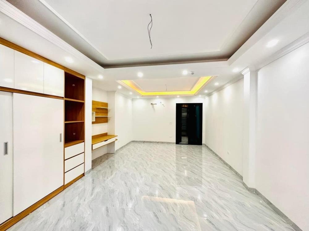 Bán nhà Đại Từ Hoàng Mai 45m2 x 5 Tầng - Giá 5.25 Tỷ - Ngõ Thông Thoáng