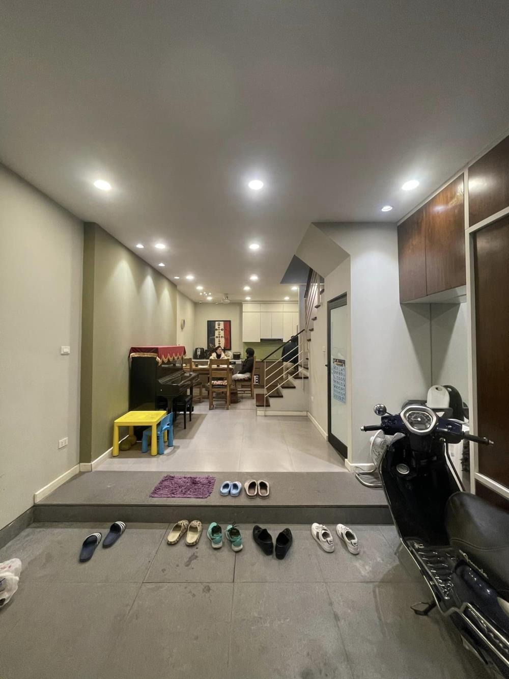 Bán Nhà Cầu Dậu Kim Giang 42m2, 4 Tầng, Giá 5.88 Tỷ - Vị Trí Đắc Địa