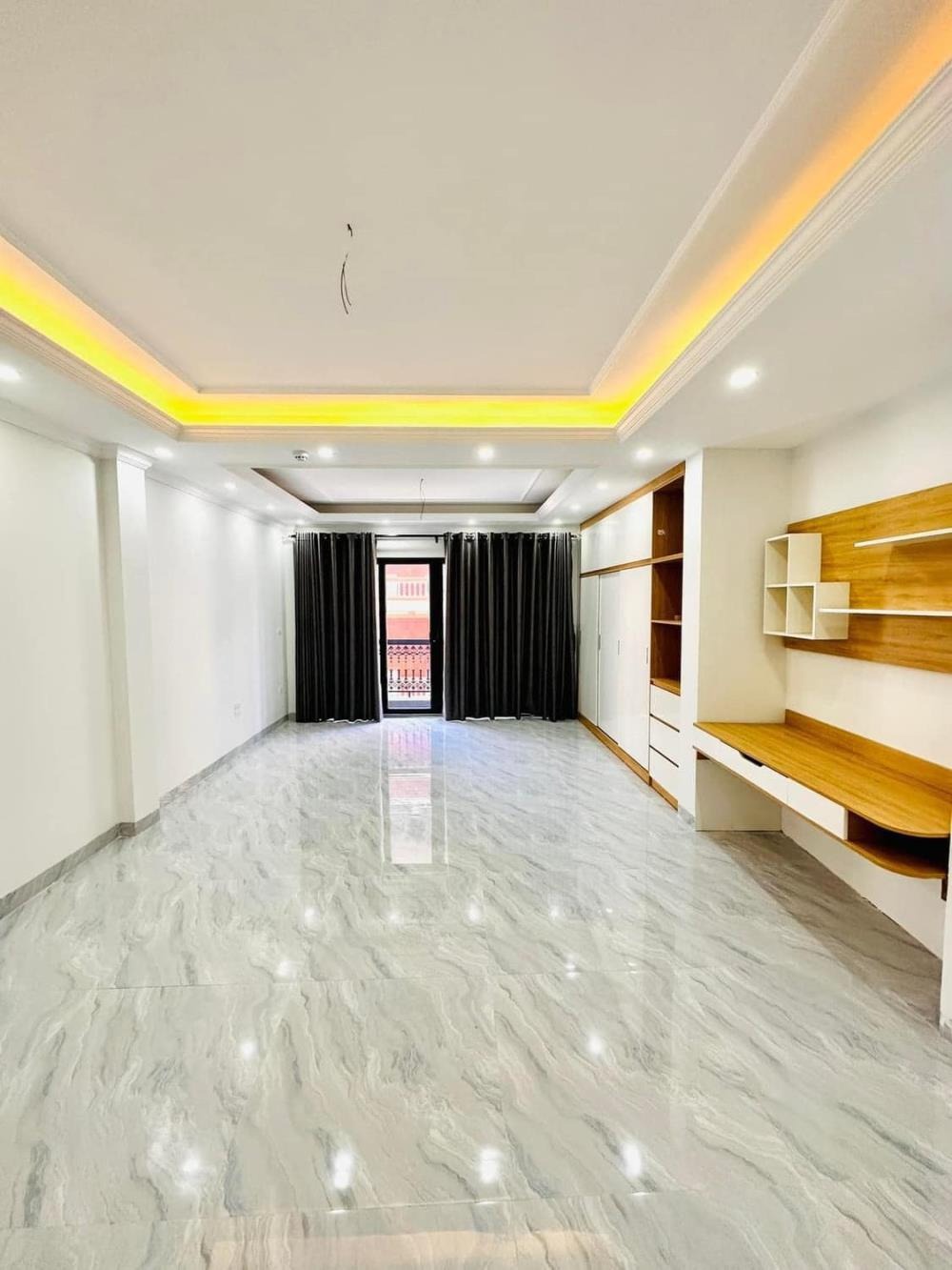 Bán nhà Đại Từ Hoàng Mai 45m2 x 5 Tầng - Giá 5.25 Tỷ - Ngõ Thông Thoáng