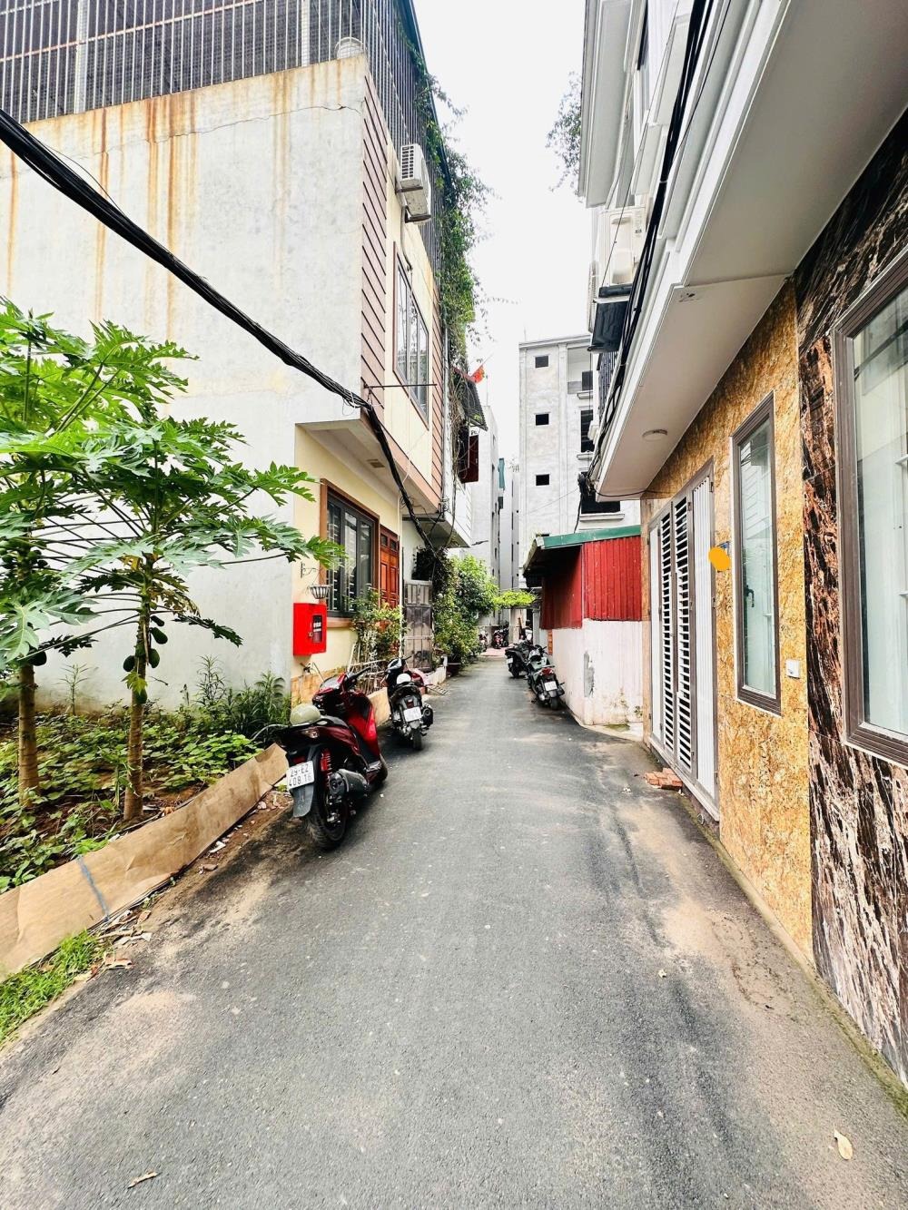 An Dương Vương - Nhà 5 Tầng, Mặt Tiền Rộng, Giá Tốt - Tây Hồ