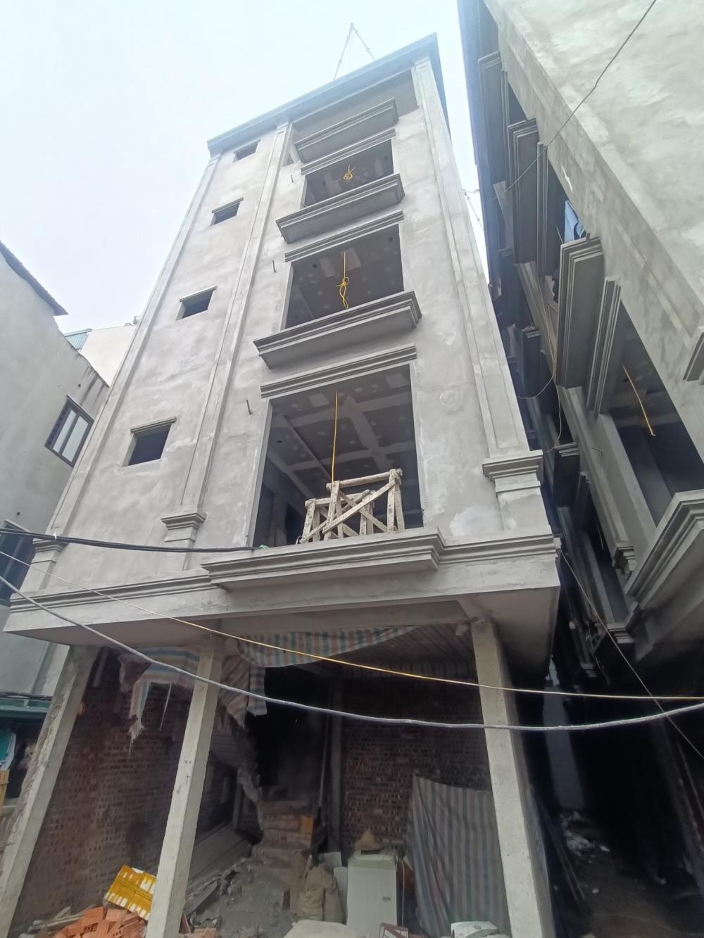 An Dương Vương - Nhà 5 Tầng, Mặt Tiền Rộng, Giá Tốt - Tây Hồ