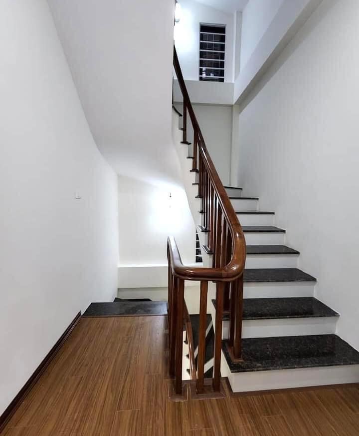 Bán nhà Kim Giang 45m2 x5T, Giá 5.25 tỷ - Vị trí đẹp, Nội thất cao cấp