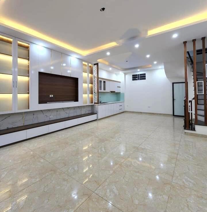 Bán nhà Kim Giang 45m2 x5T, Giá 5.25 tỷ - Vị trí đẹp, Nội thất cao cấp