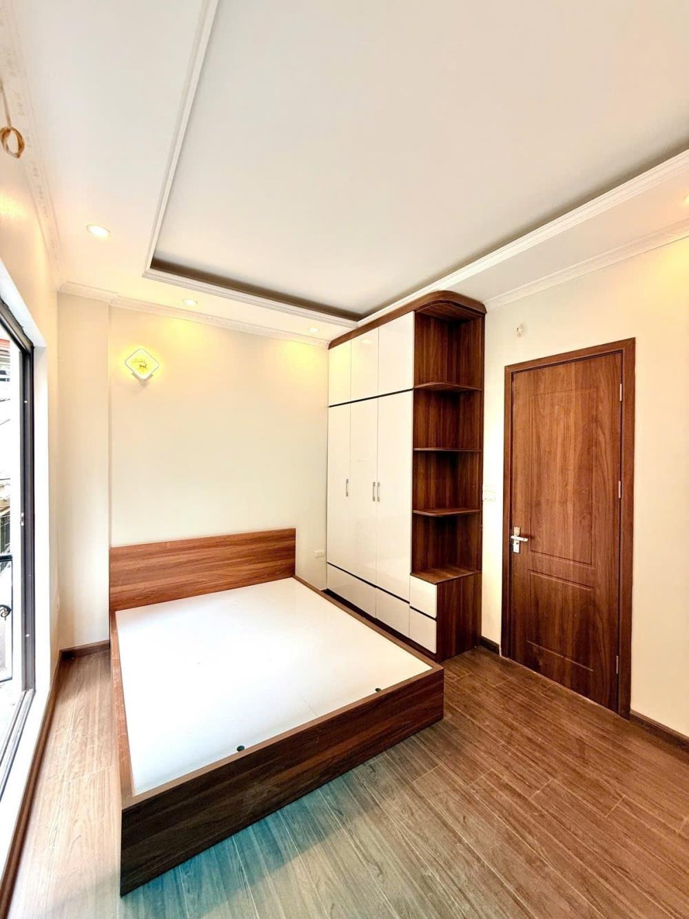 Duy nhất 1 Căn Nhà 5 Tầng Mặt Tiền Hoàng Mai - 11.4 Tỷ