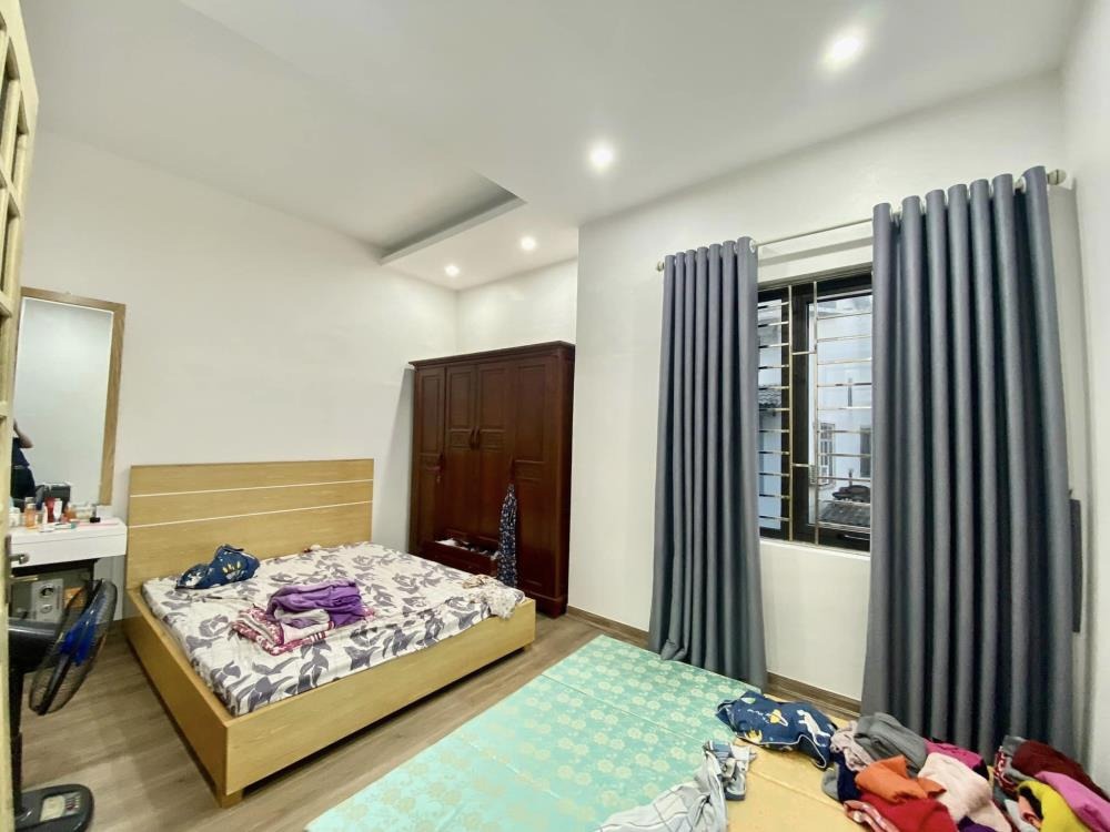Nhà Đại Từ 42m2, 5 Tầng, Ngõ Rộng, Giá 5.35 Tỷ - Vị Trí Đắc Địa