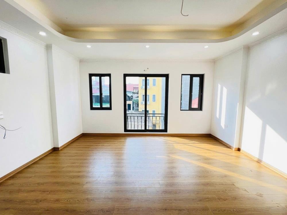 Cổ Nhuế Giá Tốt: Mua Nhà 36m2, 6 Tầng, Thang Máy, Mặt Tiền Rộng