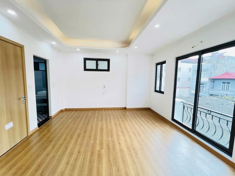 Cổ Nhuế Giá Tốt: Mua Nhà 36m2, 6 Tầng, Thang Máy, Mặt Tiền Rộng