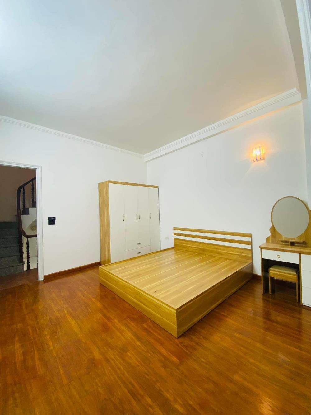 Nhà Nguyễn Hữu Thọ, ĐT Nhà 43m2, MT 3.5m, 4 Tầng, Giá 5.66 Tỷ