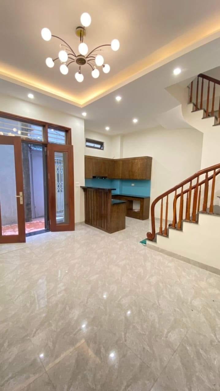 Bán Nhà Kim Giang Hoàng Mai 45m² 5 Tầng Mặt Tiền Giá Tốt - Vị Trí Đắc Địa