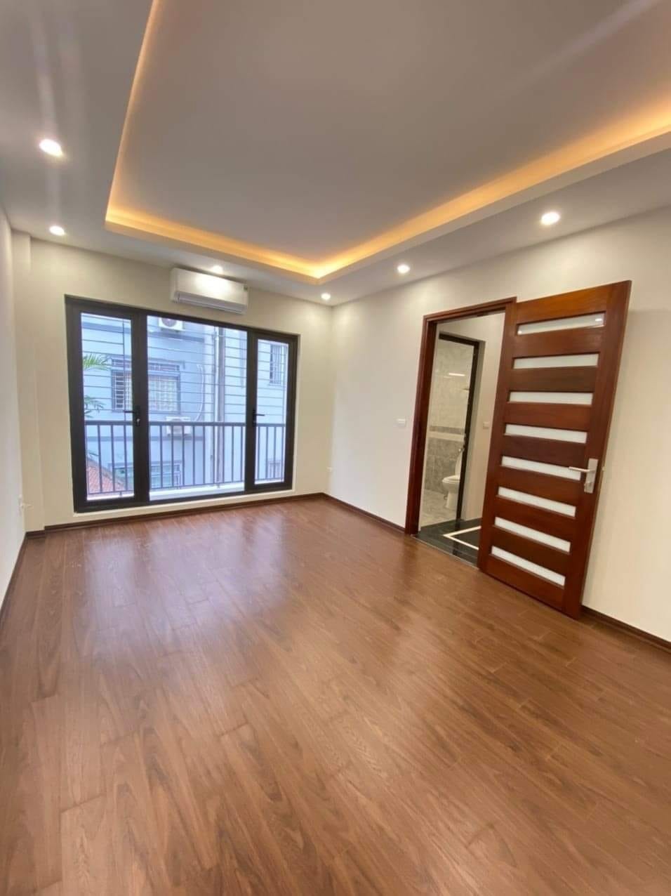 Bán Nhà Kim Giang Hoàng Mai 45m² 5 Tầng Mặt Tiền Giá Tốt - Vị Trí Đắc Địa