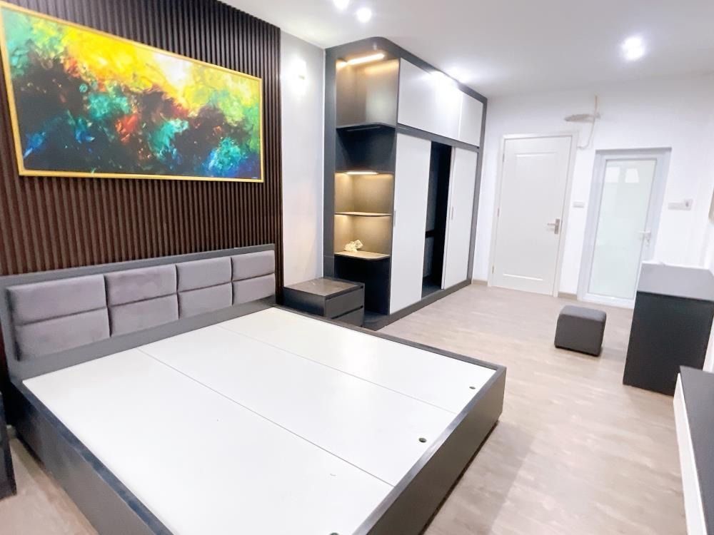 Bán Gấp Nhà Đẹp Linh Đàm 40m2, 5 Tầng, Giá 5.8 Tỷ - Ô Tô Đỗ Cổng