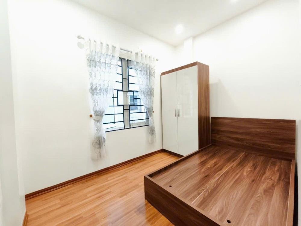 Lĩnh Nam - Nhà Đẹp 4 Tỷ - 3 Ngủ - Gần Ô Tô - Ngõ Rộng Thoáng