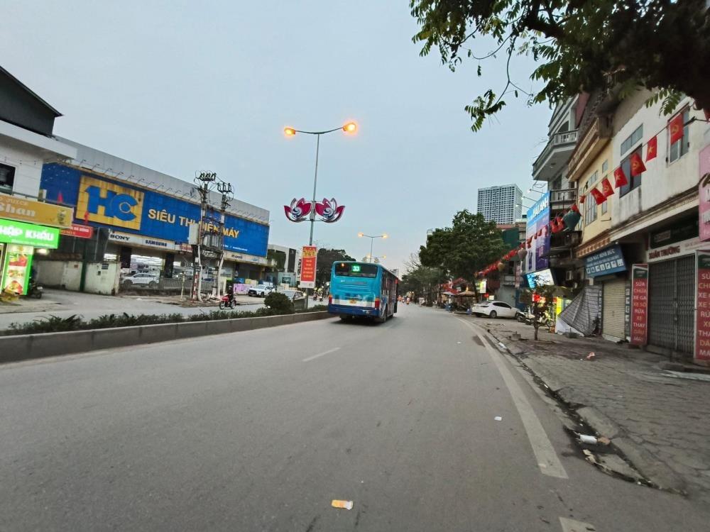 Mặt Phố Phố Lụa Hà Đông: KD Sầm Uất, Đỗ Ô Tô - Giá 9 Tỷ (TL)