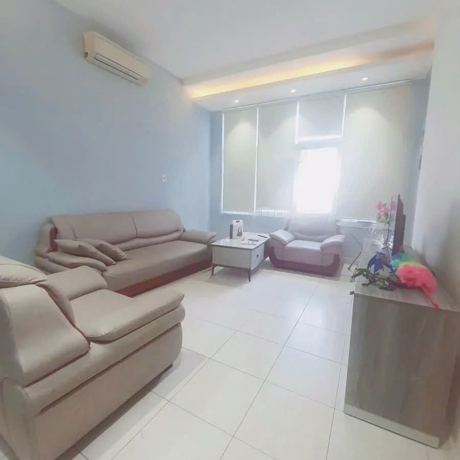 Nhà 4 Tầng, Có Thang Máy, Phan Huy Ích - Giá 7.8 Tỷ - Vị Trí Đắc Địa