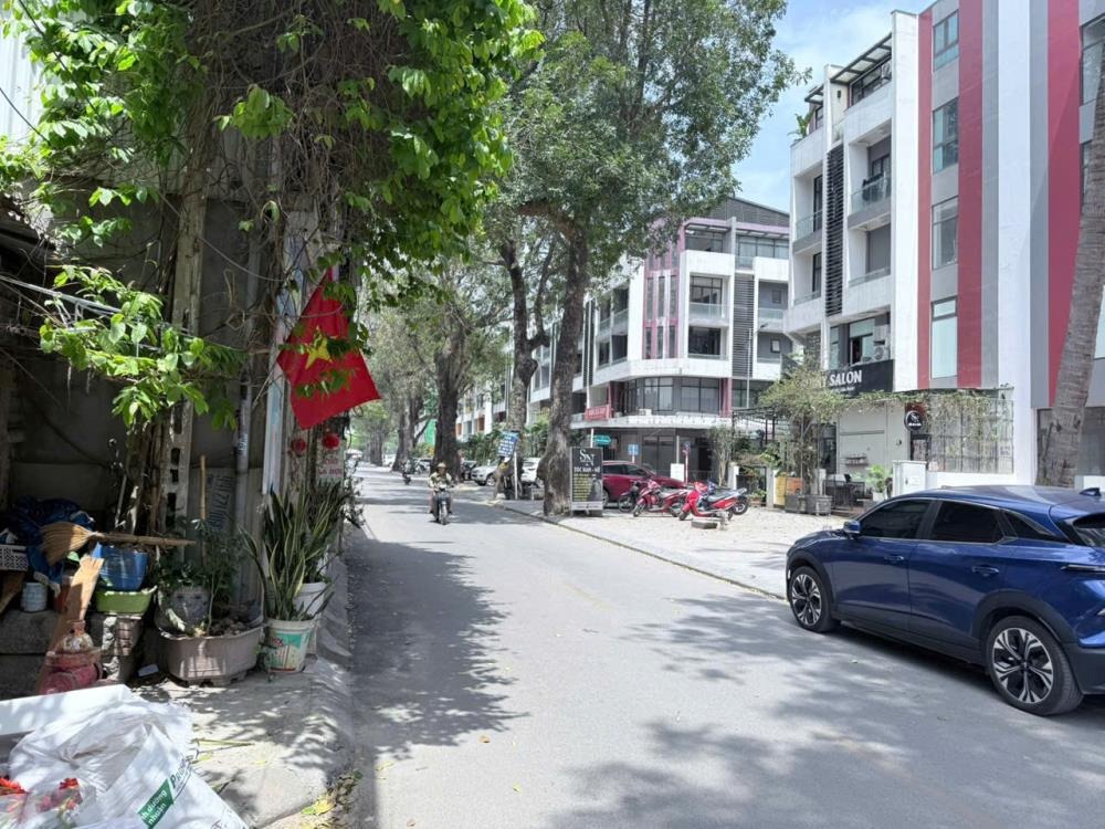 Cho Thuê Kho Xưởng Đức Giang, Long Biên - Diện Tích Lớn, Giá Tốt