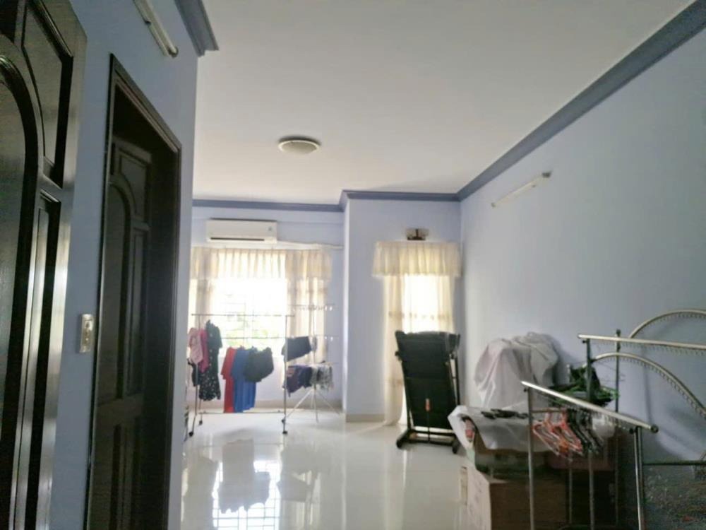 Nhà phố Quận 7 - 110m2 - 3PN - Giá 15.5 tỷ - Vị trí đắc địa