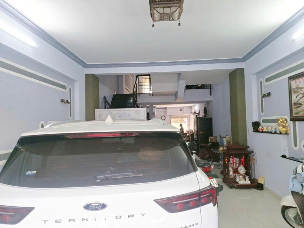 Nhà phố Quận 7 - 110m2 - 3PN - Giá 15.5 tỷ - Vị trí đắc địa