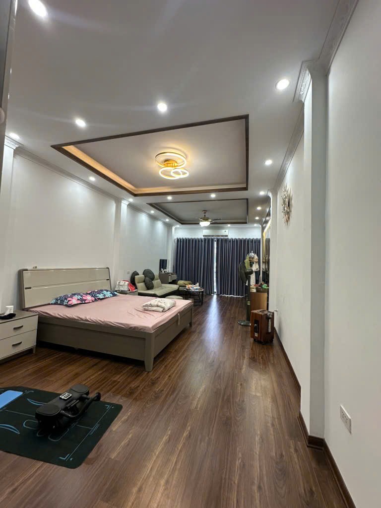 Bán Gấp Nhà 7 Tầng Thang Máy Hoàng Mai, Giá Tốt, Ô Tô Vào Nhà