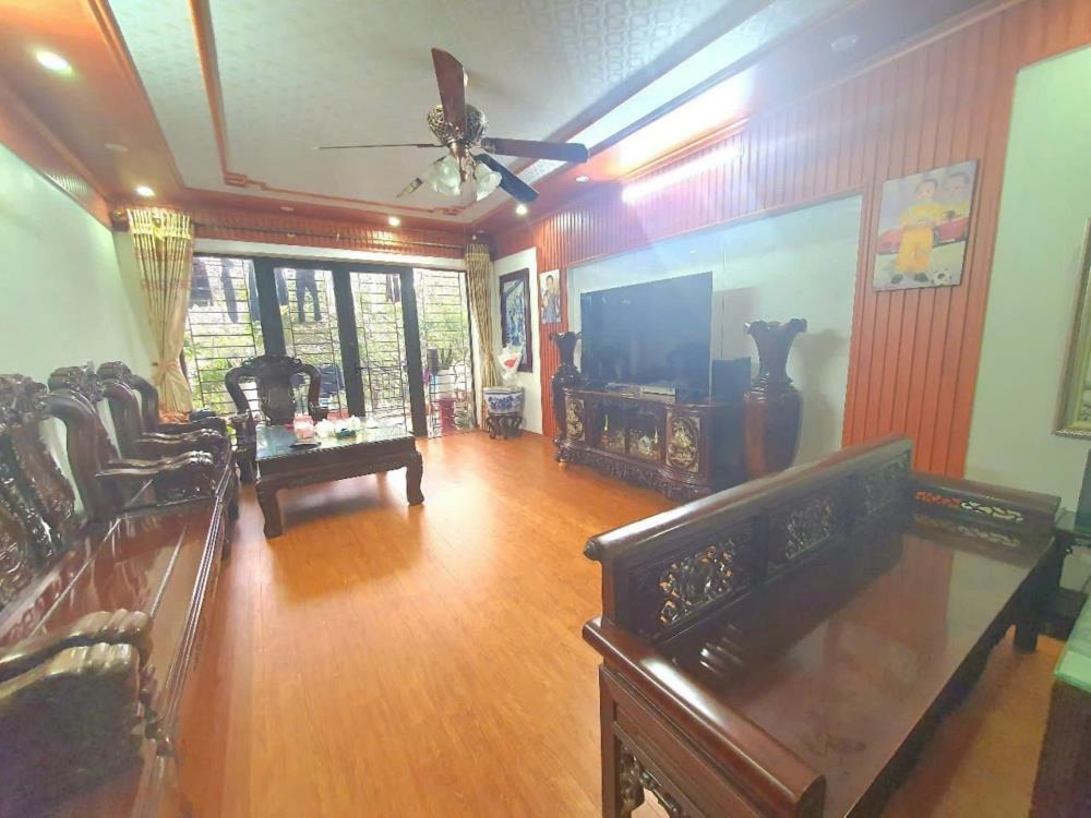 Bán nhà liền kề Văn Phú 90m2 - Giá 19.8 tỷ - Vị trí đẹp, tiện ích đầy đủ