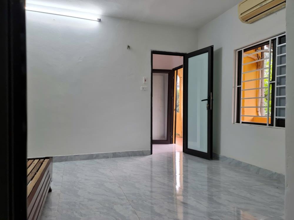 Căn Hộ 4PN, 100m² Cầu Giấy - Giá 3.65 Tỷ - Vị Trí Vàng