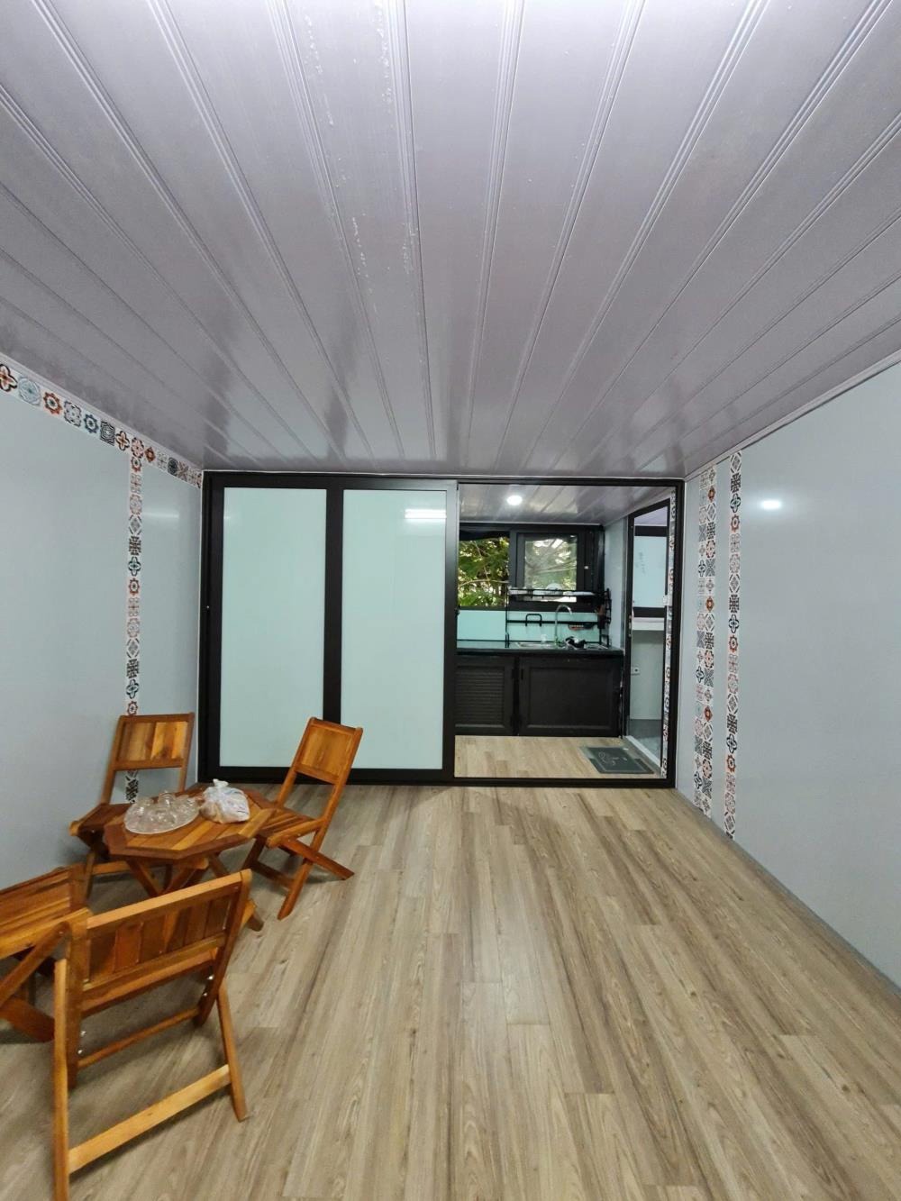 Căn Hộ 4PN, 100m² Cầu Giấy - Giá 3.65 Tỷ - Vị Trí Vàng