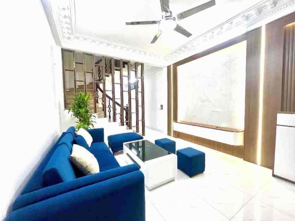 Bán nhà Thái Thịnh Đống Đa 37m2, 5 tầng, 8.8 tỷ - 0388376466