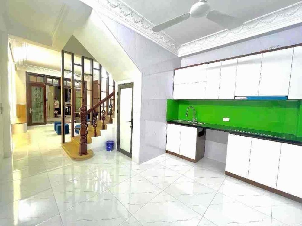 Bán nhà Thái Thịnh Đống Đa 37m2, 5 tầng, 8.8 tỷ - 0388376466