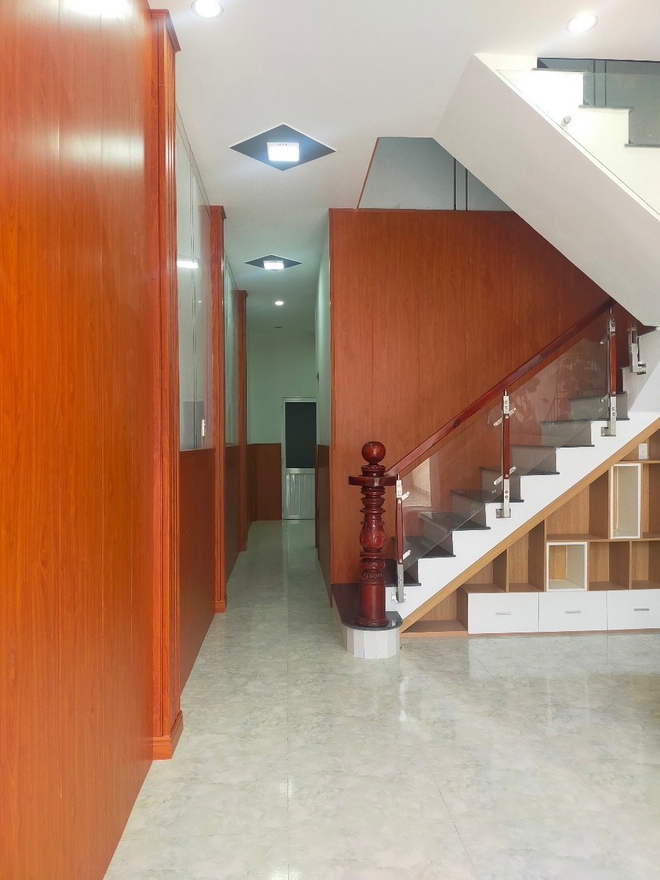 Chính chủ cần bán gấp nhà Bình Chánh 81m2, SHR, Giá 1.1 tỷ