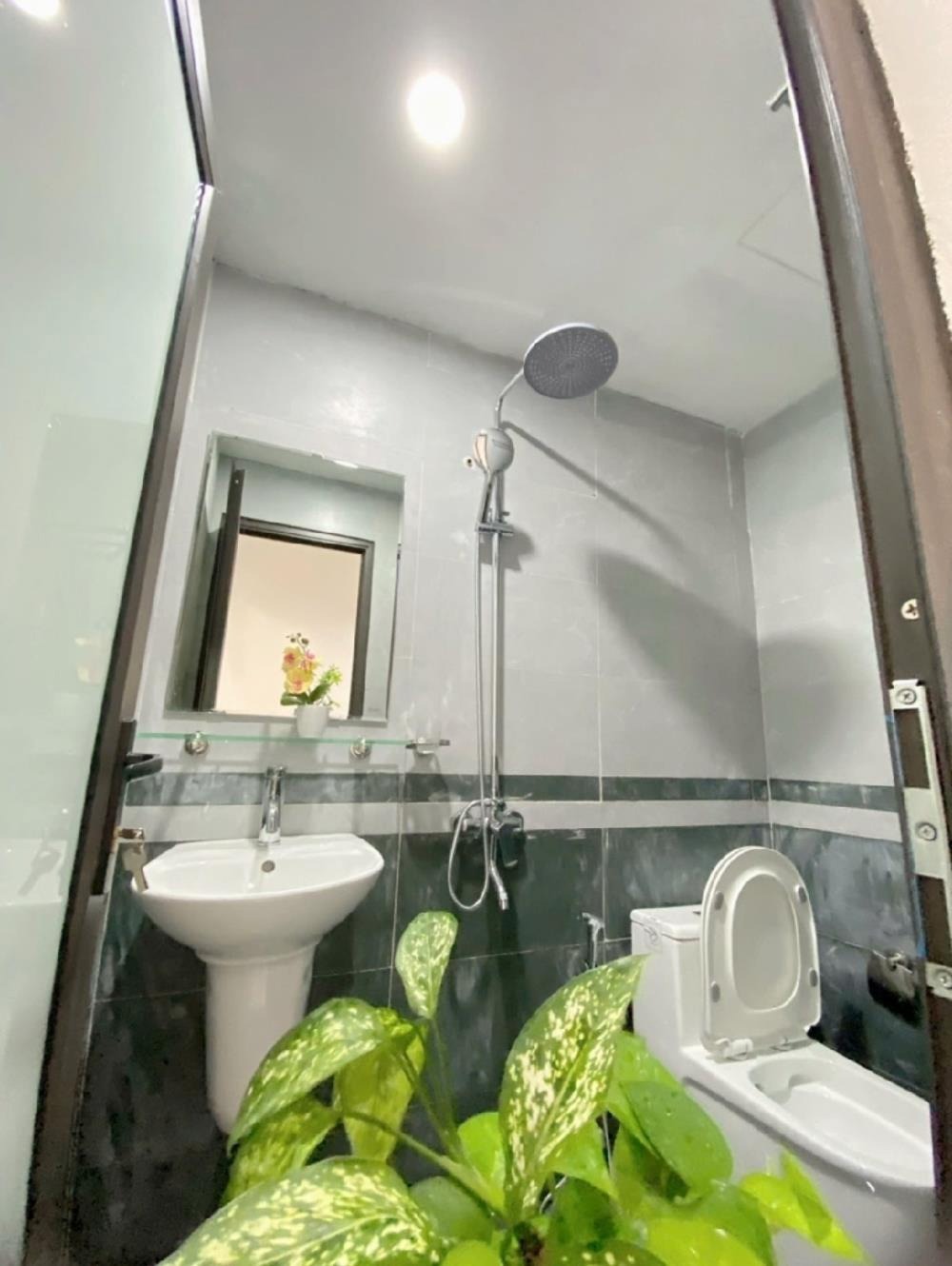 Nhà đẹp ngõ Văn Chương Đống Đa - 23m2 Full Nội Thất - Giá Tốt