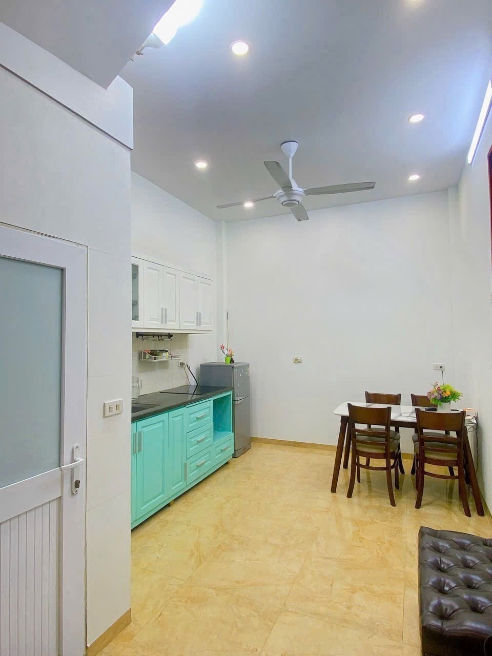 Bán nhà phố Nguyễn Phúc Lai, Hoàng Cầu, Đống Đa - 4 Tầng, Ngõ Thông, Gần Phố